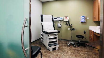  Mercy-GoHealth Urgent Care in Nichols Hills, OK - Examination Room